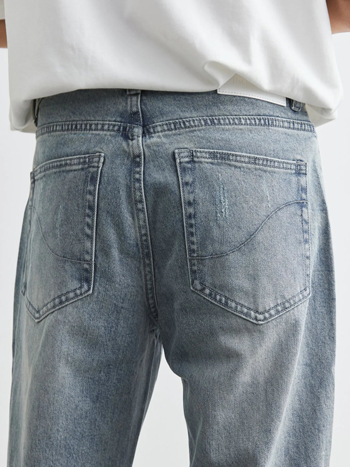 Leo | Jeans