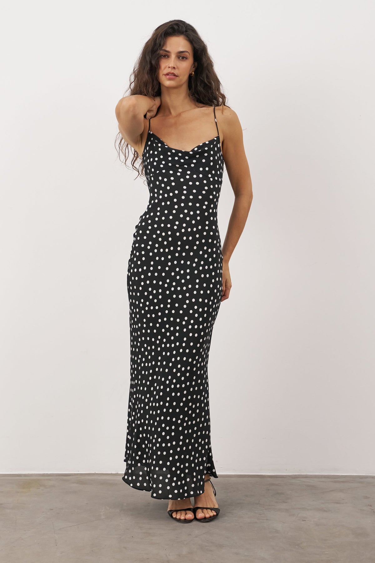 Orla | Rochie cu buline